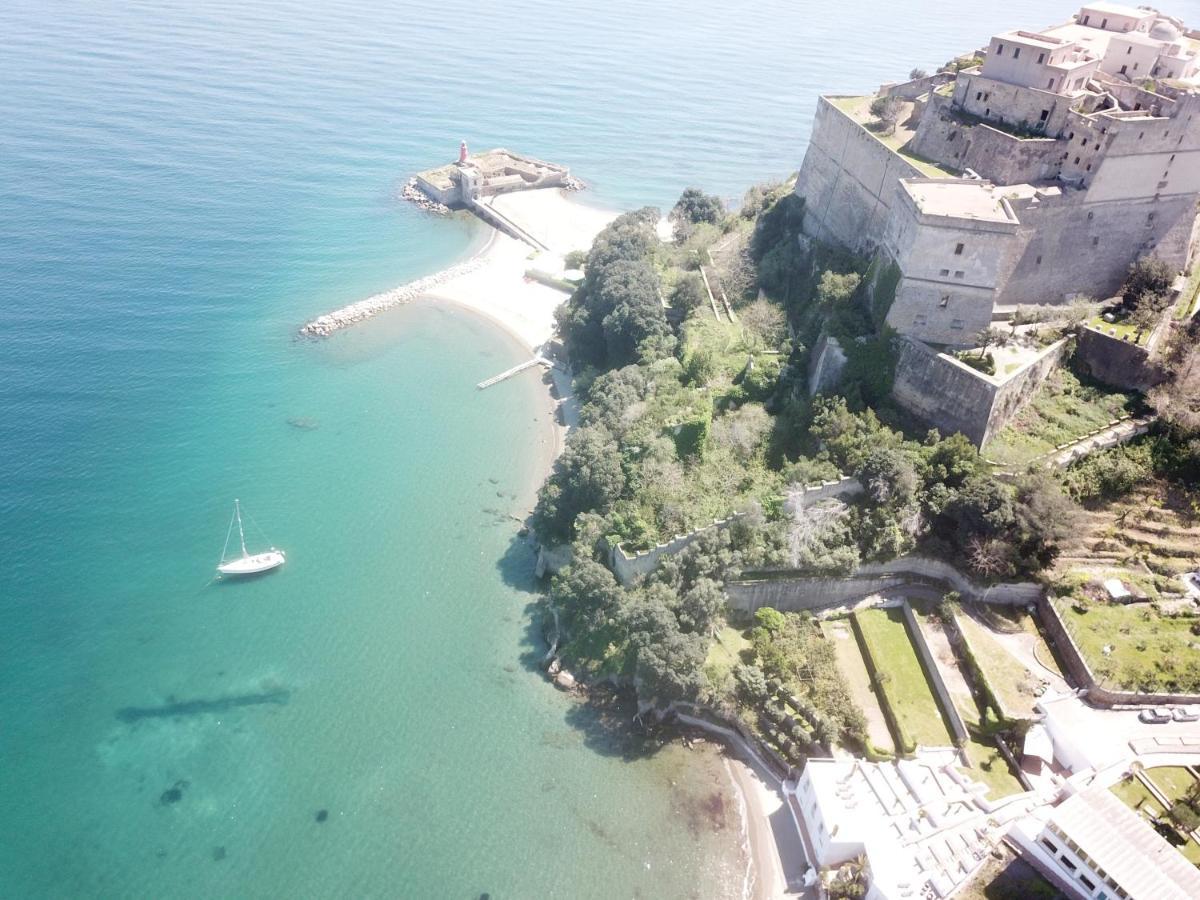 Castello Apartment บาโคลี ภายนอก รูปภาพ